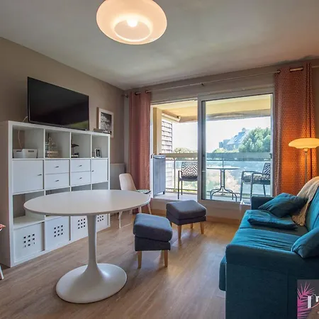 T2 Meuble Avec Balcon Et Parking Proche - Fr-1-825-53 شقة